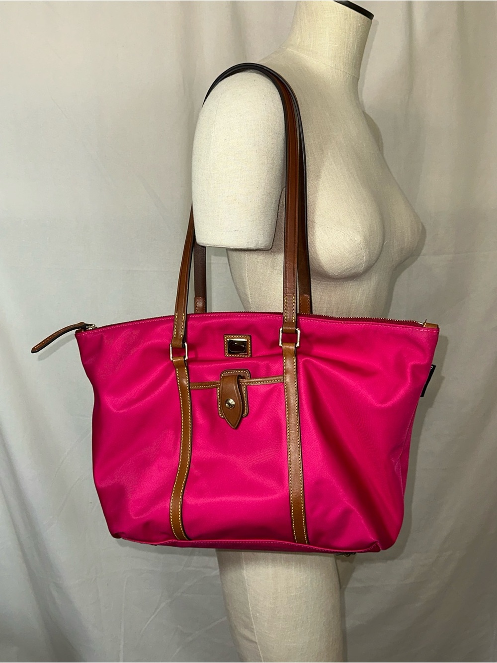 NWOT Dooney & Bourke Hot Pink Shoulder Bag w/Pouch and key fob